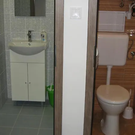 Hz Apartman *